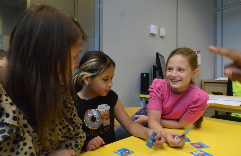 Spelen